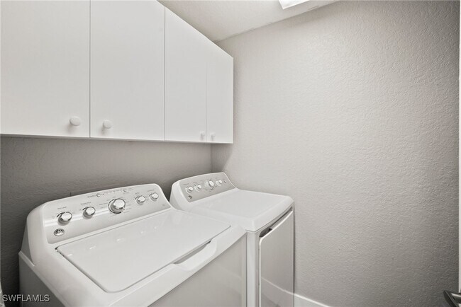 Building Photo - 4665 St Croix Ln