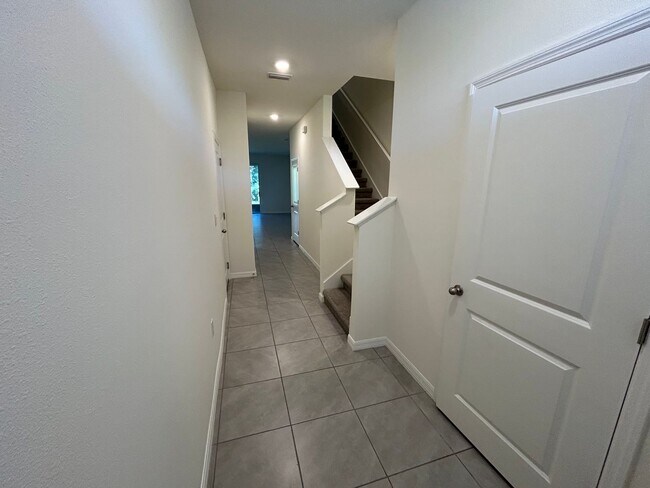 Building Photo - 8736 Milestone Dr