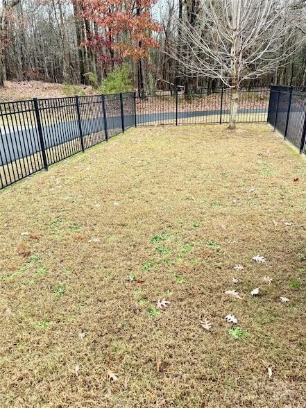 Building Photo - 304 Harrison Ln