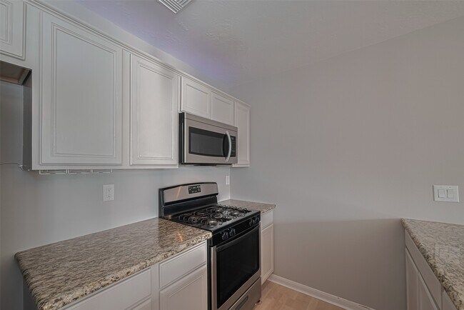 Building Photo - 1101 Saulnier St