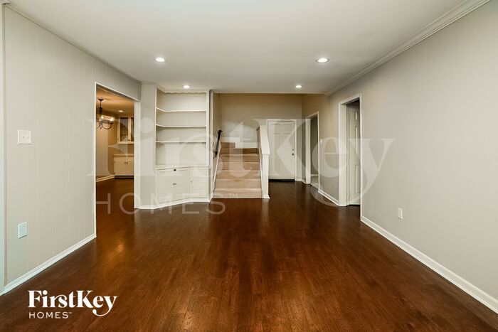 Building Photo - 1504 Seagate Ln