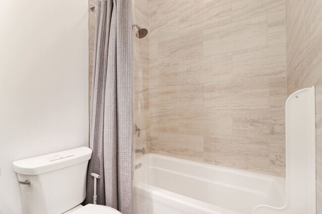 Building Photo - 127 Carondelet St