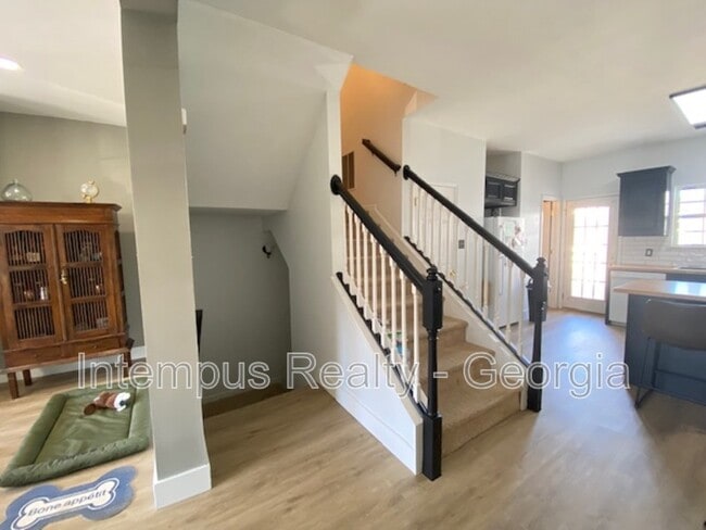 Building Photo - 301 Station Trl