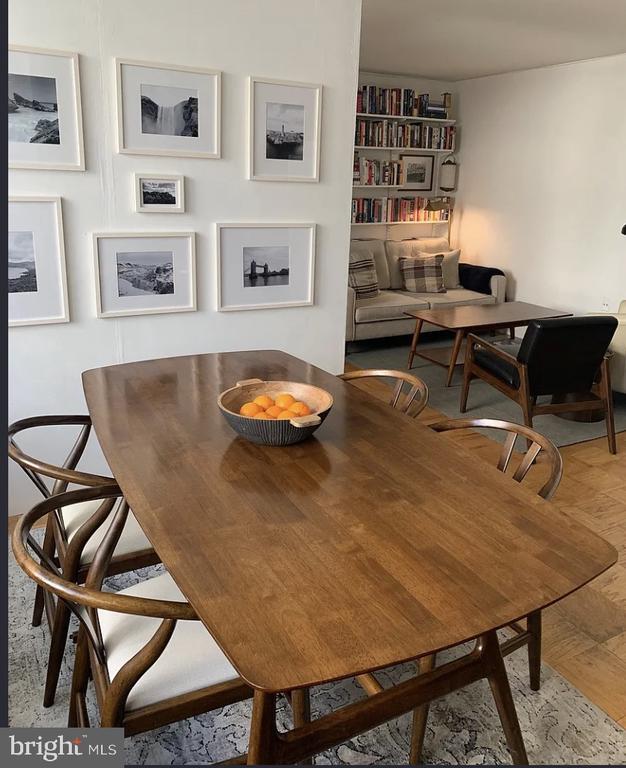 Building Photo - 522 21st St NW