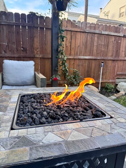 Firepit - 219 Culver Ave