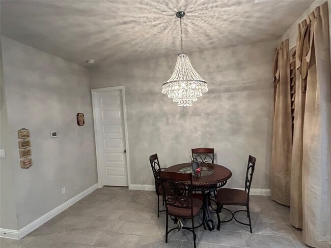 Building Photo - 326 Summer Landing Ct