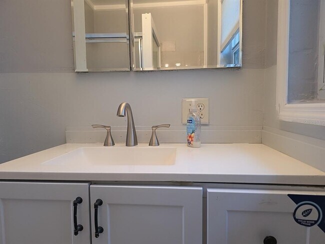 Building Photo - 4713 W El Prado Blvd