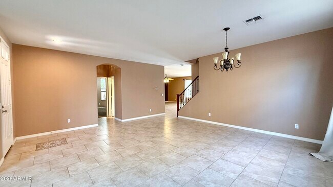 Building Photo - 2714 E Birchwood Pl