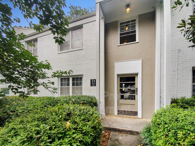 Primary Photo - 100 Lewis Dr