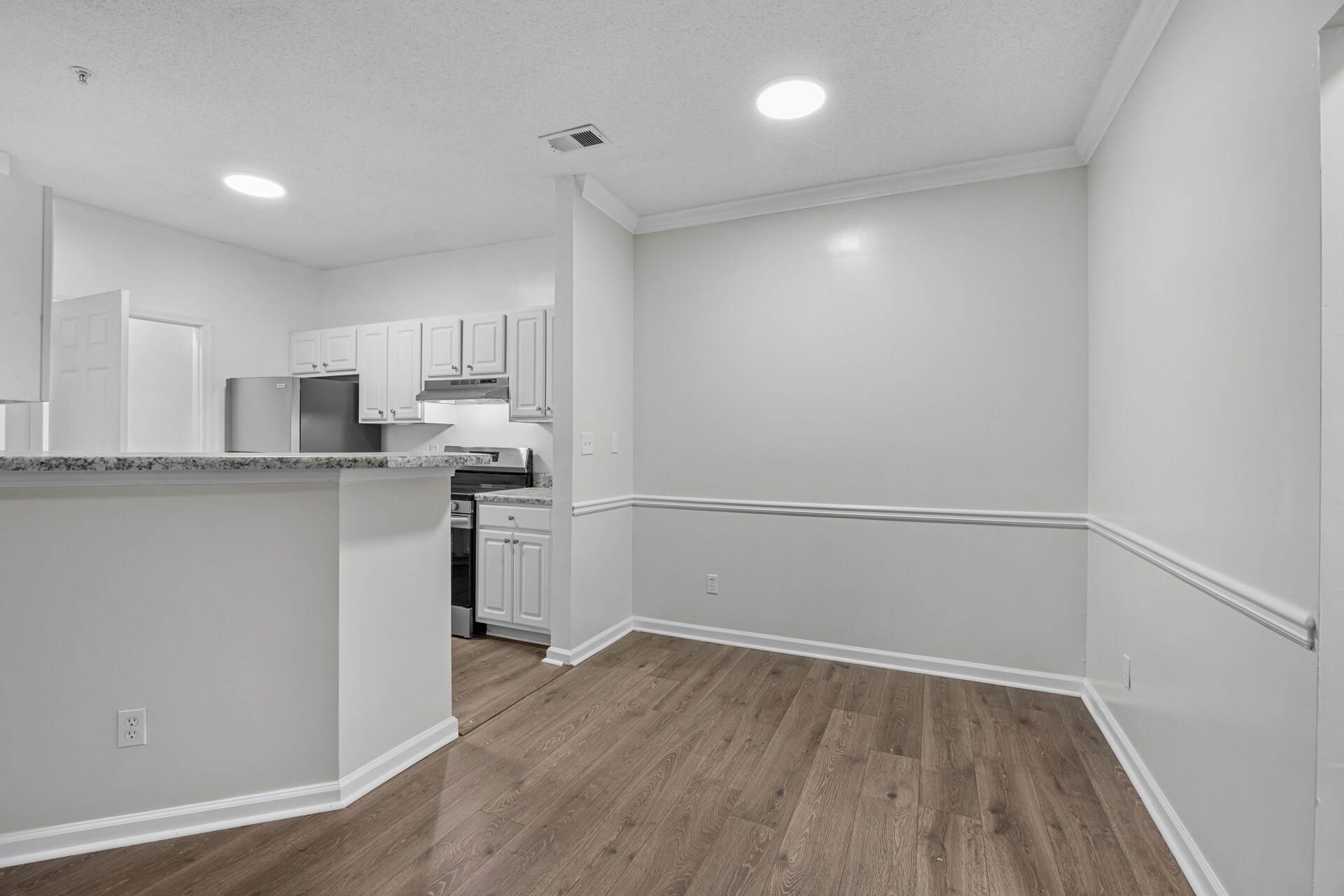 Building Photo - 4104 Walden Park Dr