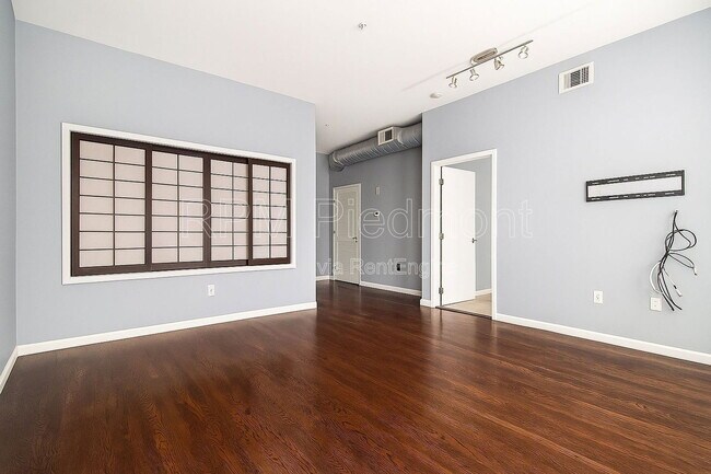 Building Photo - 5300 Peachtree Rd