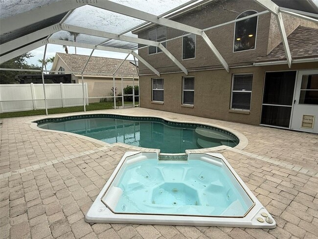 Building Photo - 212 Arbor Woods Cir