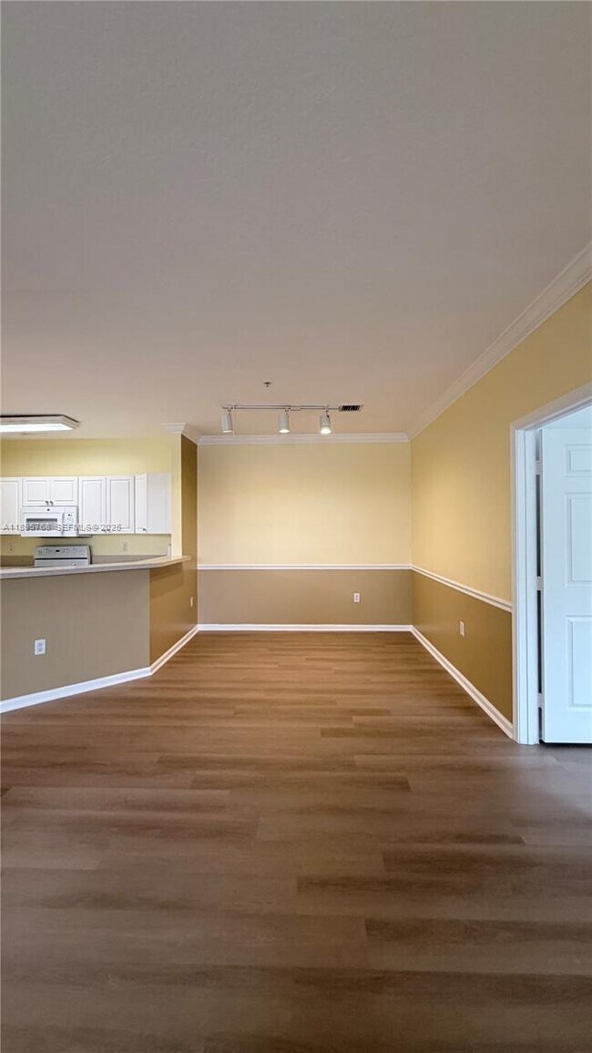 Building Photo - 4602 SW 160th Ave