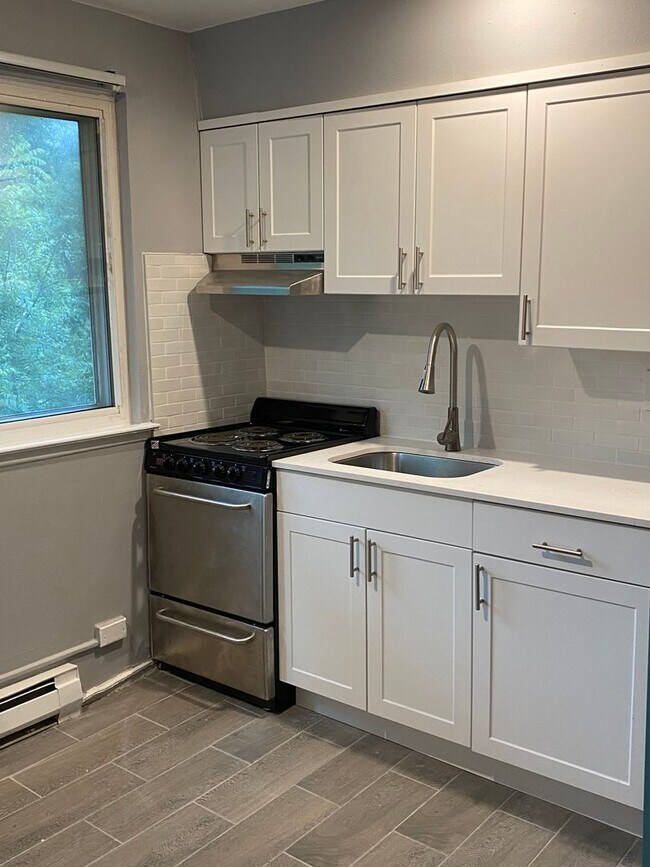 Interior Photo - Welcome home to Walnut Terrace!