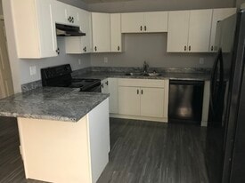 Building Photo - 421 N 20th St