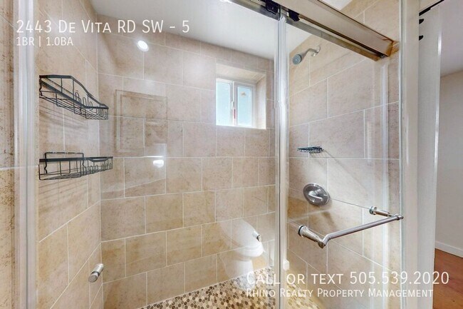 Building Photo - 2443 De Vita Rd SW