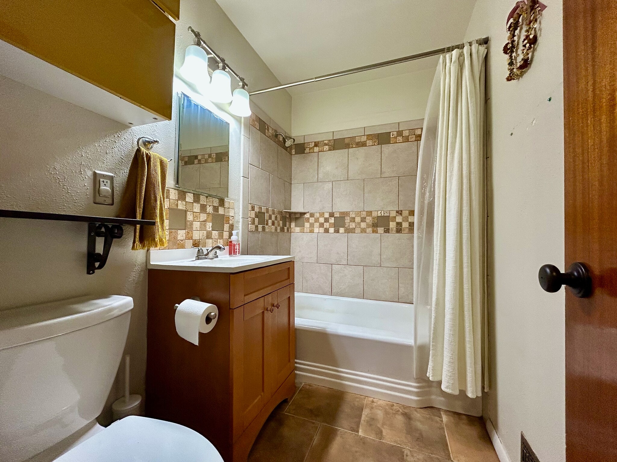 Building Photo - 4751 S Delaware St