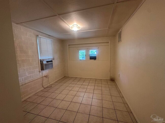 Building Photo - 1414 Wisteria Ave