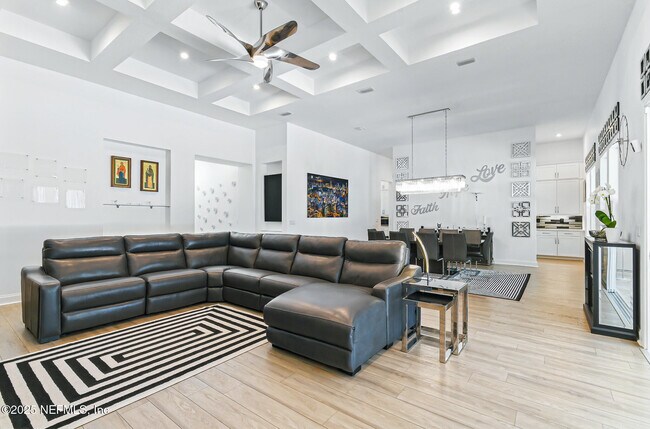Building Photo - 210 Terra Oaks Dr