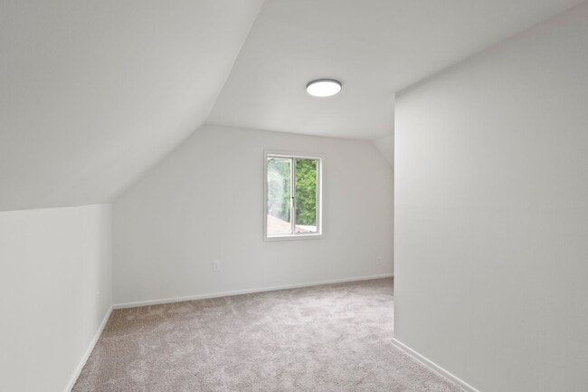 Building Photo - 2521 W Sanson Ave
