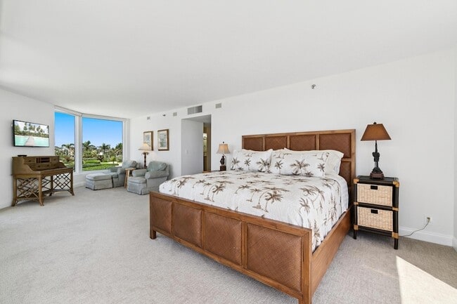 Building Photo - 2565 S Ocean Blvd