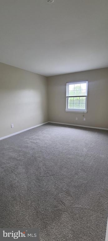 Building Photo - 433 Carmarthen Ct