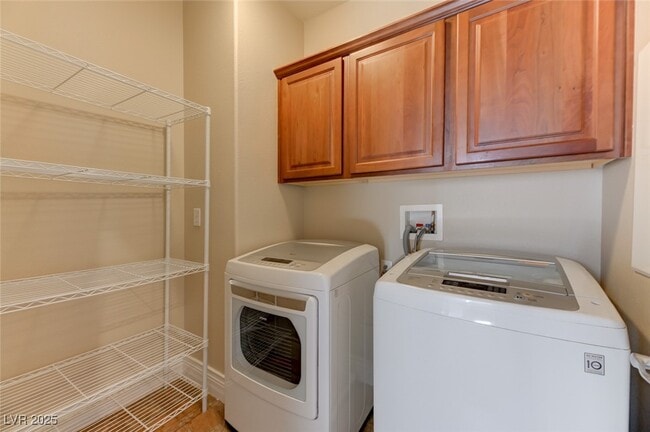 Building Photo - 104 Honors Course Dr