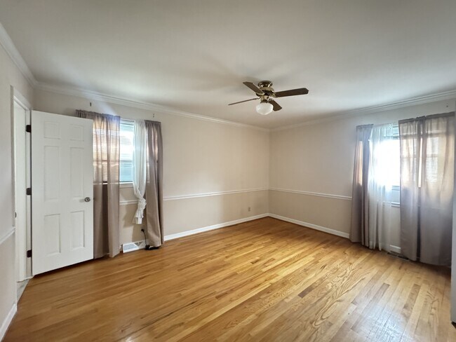 Building Photo - 1032 Belmorrow Dr