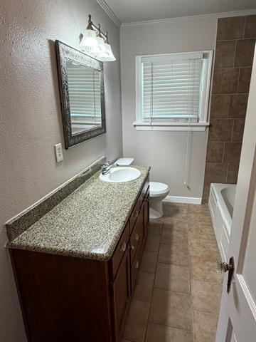 Building Photo - 4332 Calmont Ave