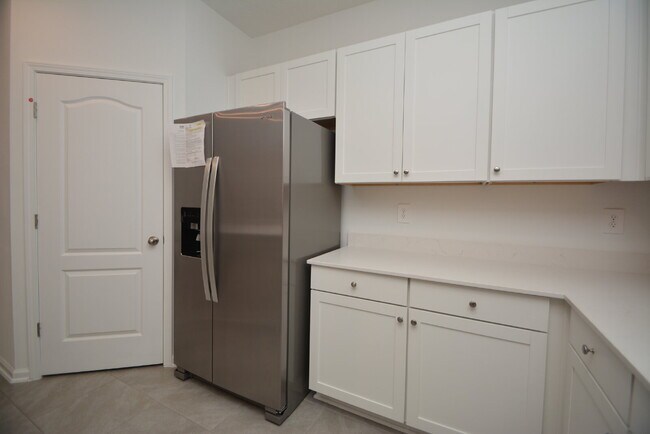 Building Photo - 344 Redbud Rd