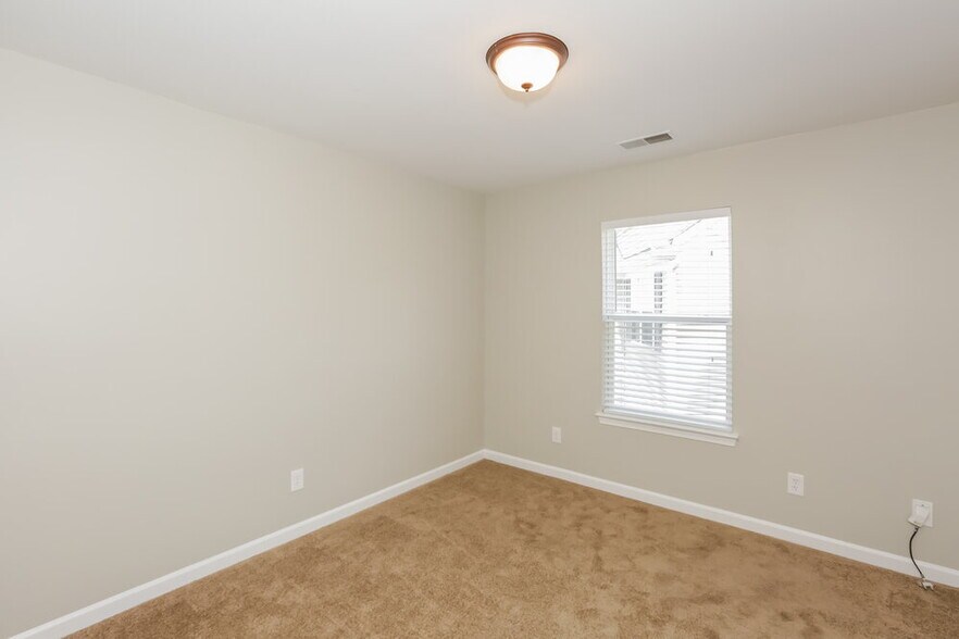 Building Photo - 7222 Winding Cedar Tr