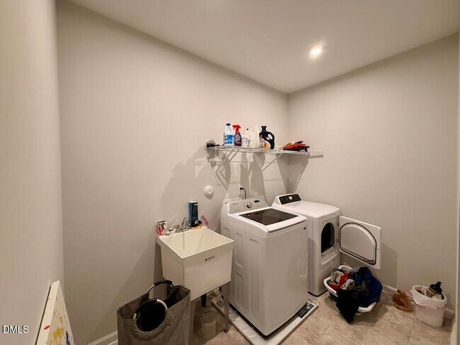 Building Photo - 52 Comfort Ct