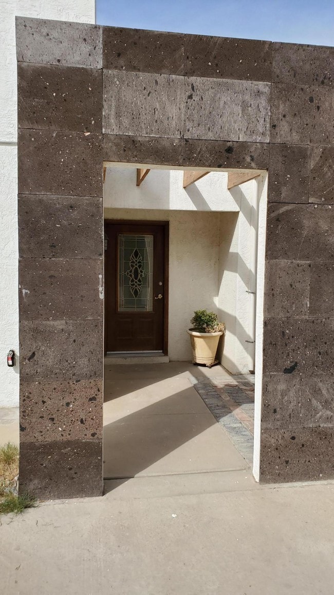 Building Photo - 3425 Hickman St