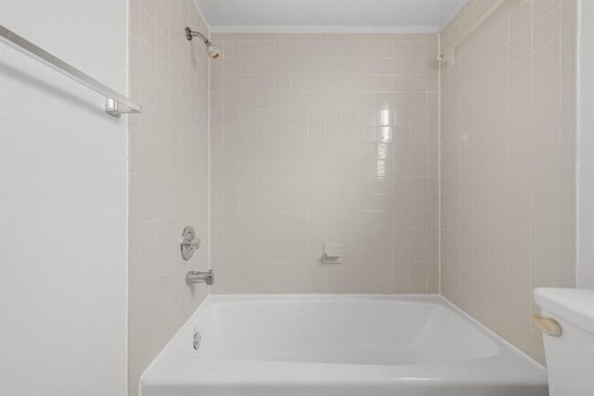 Building Photo - 3112 Freemont St