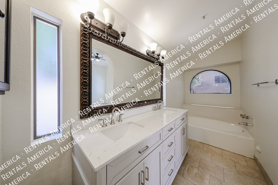 Building Photo - 12704 N 89th Pl