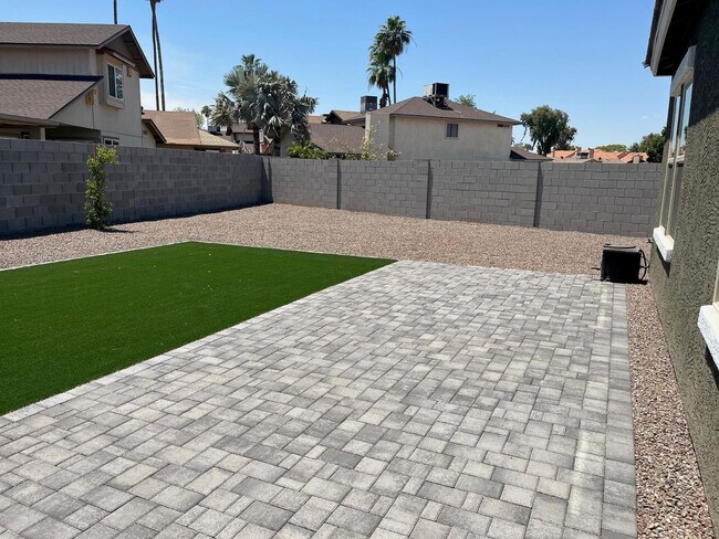 Building Photo - 4466 N 100th Dr