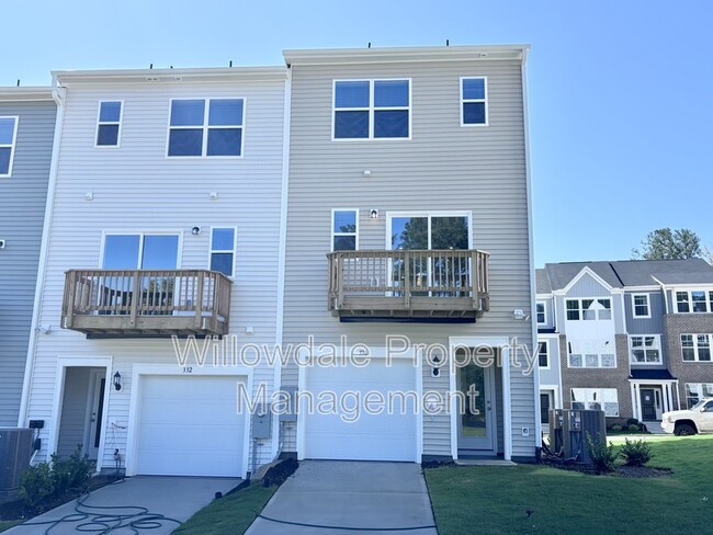 Building Photo - 398 Chesapeake Cmns St