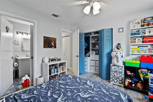 Building Photo - 15770 SW 104th Terrace