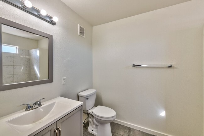 Building Photo - 3957 Rebecca Raiter Ave