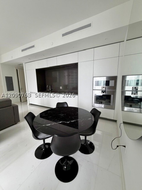 Building Photo - 300 Biscayne Blvd