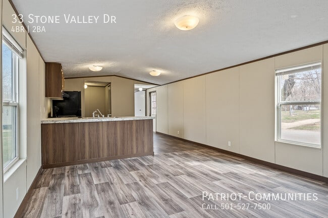 Building Photo - 33 Stone Valley Dr