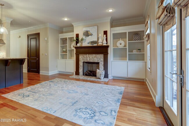 Building Photo - 605 Silverstone Rd