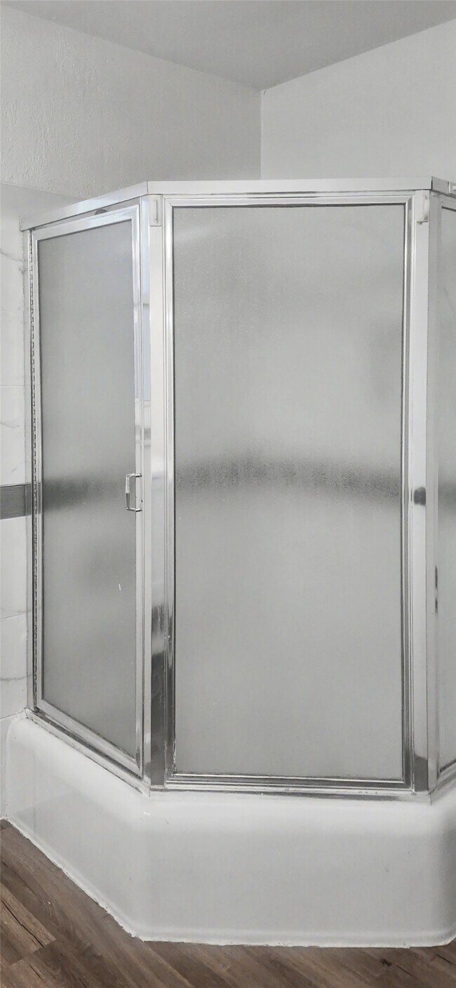 Building Photo - 12913 Trail Hollow Dr