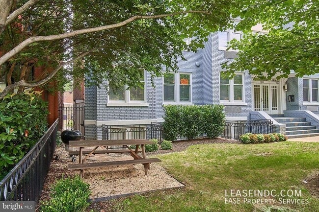 Building Photo - 1901 16th St NW