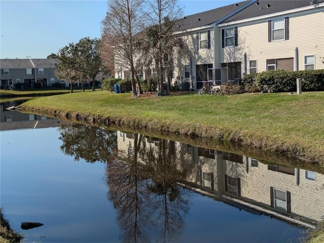 Building Photo - 12287 Country White Cir