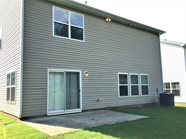 Building Photo - 9730 Rocky Ford Club Rd