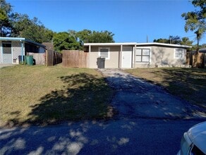 Building Photo - 7039 Lenox Dr