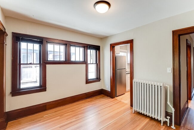 Building Photo - 663 Lincoln Ave
