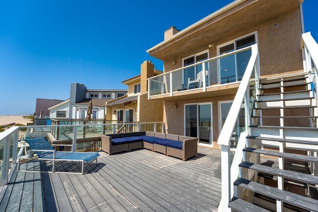 Building Photo - 5 Bedroom + 4 Bathroom Home  | Ocean Opulence | Furnished Monthly Rental