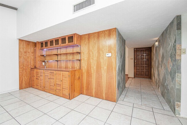 Building Photo - 3803 Cypressdale Dr